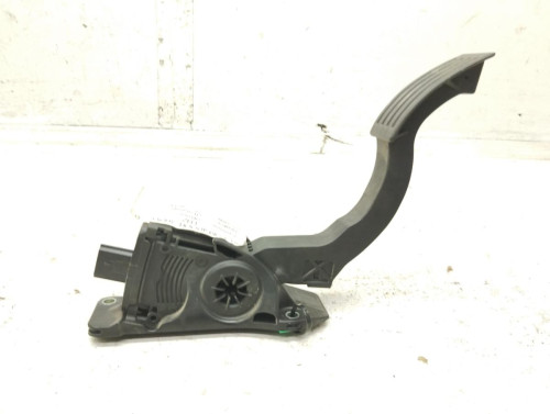 PEDAL ACELERADOR Ford FOCUS BERLINA (CB8) 