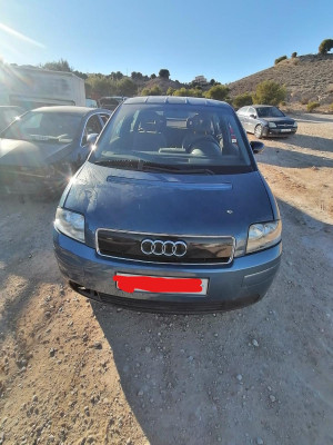 AUDI A2 (8Z)
