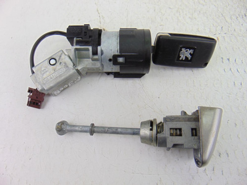  ANTIRROBO / LLAVE CONTACTO PEUGEOT 3008 