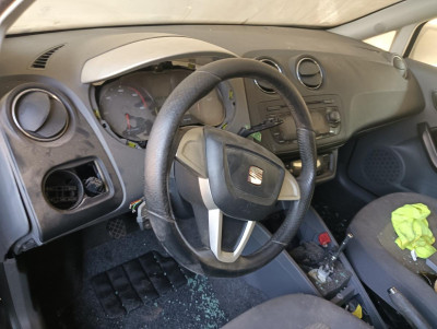 SEAT IBIZA BERLINA (6J5)