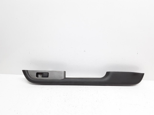 MANDO ELEVALUNAS TRASERO DERECHO NISSAN X-TRAIL (T30) 