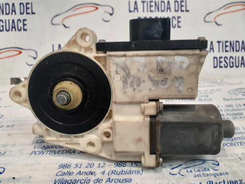  MOTOR ELEVALUNAS DELANTERO DERECHO 