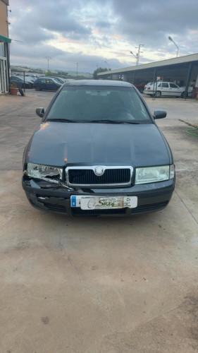  Skoda Octavia Berlina (1U2)(1999->) 1.9 TDI SLX (81kW) 