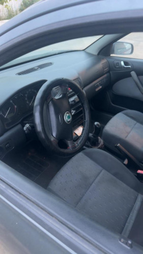  Skoda Octavia Berlina (1U2)(1999->) 1.9 TDI SLX (81kW) 
