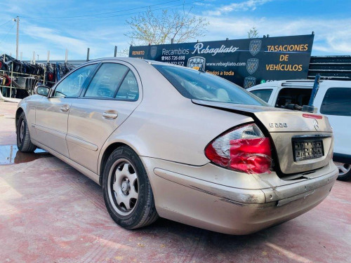 MERCEDES-BENZ CLASE E (BM 211) BERLINA 