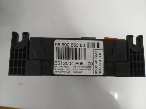 CAJA RELES / FUSIBLES PEUGEOT 207 