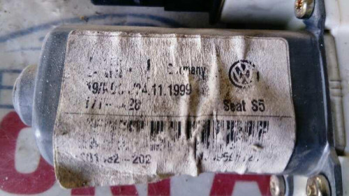 MOTOR ELEVALUNAS TRASERO DERECHO Seat TOLEDO (1M2) 