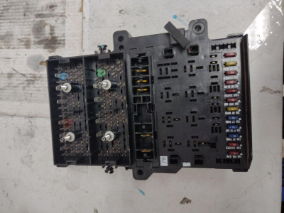 CAJA RELES / FUSIBLES, CHRYSLER, VOYAGER GS