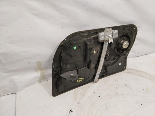 ELEVALUNAS DELANTERO IZQUIERDO Ford FIESTA (CNN) 