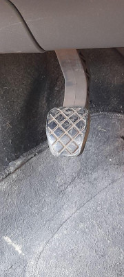 PEDAL EMBRAGUE