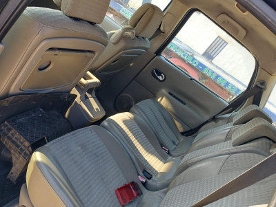 RENAULT SCENIC II (JM)