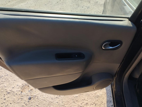 RENAULT SCENIC II (JM) — vehículo donante para recambios 