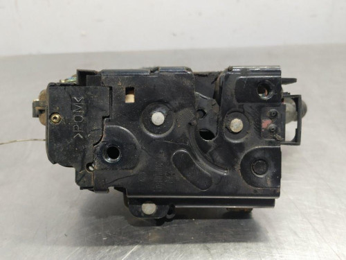 CERRADURA PUERTA DELANTERA IZQUIERDA Volkswagen PASSAT BERLINA (3B2) 