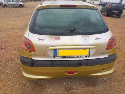 PEUGEOT 206