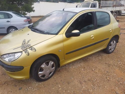 PEUGEOT 206 — Donor Vehicle for Used Parts 