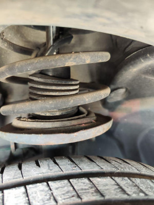 AMORTIGUADOR DELANTERO IZQUIERDO