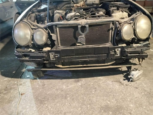 REFUERZO PARAGOLPES DELANTERO Mercedes-Benz CLASE E (BM 210) BERLINA 
