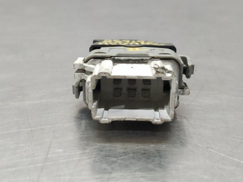  MANDO ELEVALUNAS TRASERO IZQUIERDO Renault MEGANE II CLASSIC BERLINA 