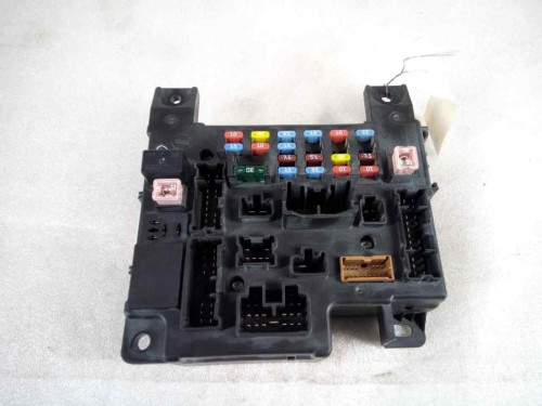  CAJA RELES / FUSIBLES MITSUBISHI OUTLANDER (CW0) 