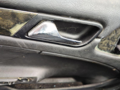 MANETA INTERIOR DELANTERA IZQUIERDA