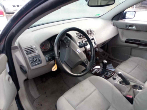  VOLVO V50 FAMILIAR 