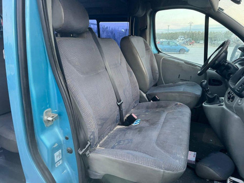  RENAULT TRAFIC II FURGÓN 