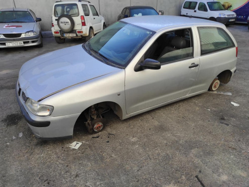 SEAT IBIZA (6K1) — vehículo donante para recambios 