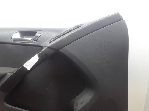 GUARNECIDO PUERTA DELANTERA IZQUIERDA VOLKSWAGEN TIGUAN (5N1) 