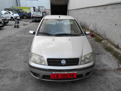 FIAT II PUNTO (188) BERLINA — vehículo donante para recambios 