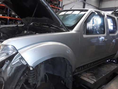 NISSAN NAVARA PICKUP (D40M) — vehículo donante para recambios 