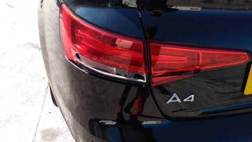 AUDI A4 BERLINA (8W2) 
