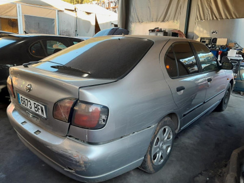 NISSAN PRIMERA BERLINA (P11) — vehículo donante para recambios 