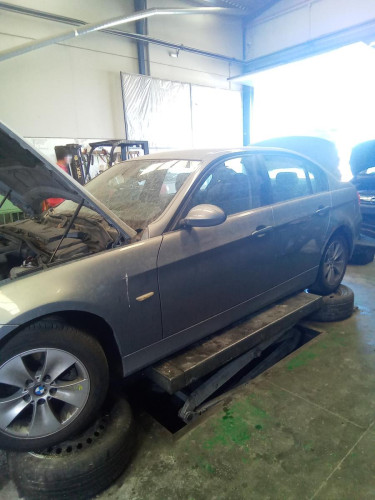  BMW SERIE 3 BERLINA (E90) 