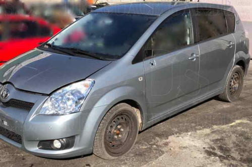  TOYOTA COROLLA VERSO (R1) 