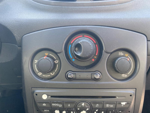 MANDO CALEFACCION / AIRE ACONDICIONADO Renault CLIO III 