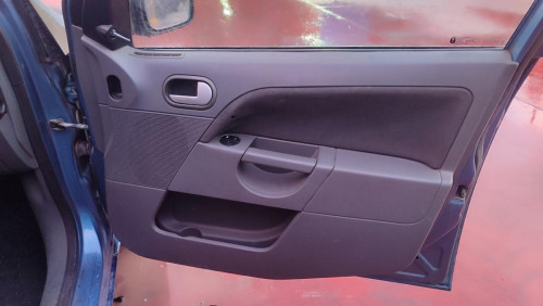  FORD FIESTA (CBK) 