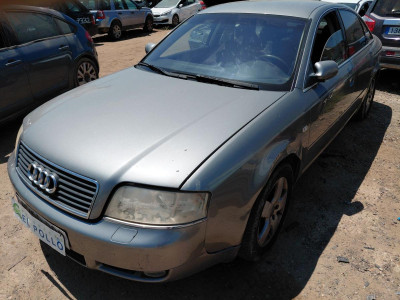 AUDI A6 BERLINA (4B2)