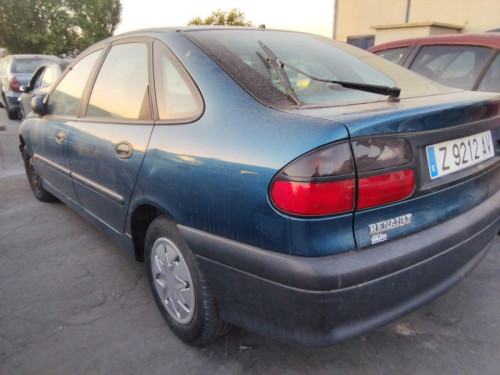 RENAULT LAGUNA (B56) — vehículo donante para recambios 