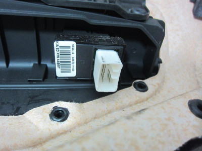 MANDO ELEVALUNAS DELANTERO DERECHO, KIA, CEED (ED)