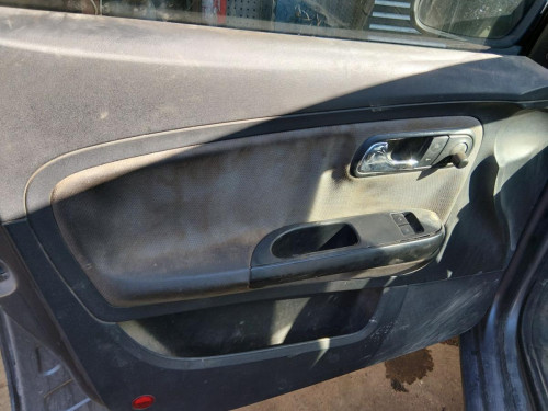 SEAT IBIZA (6L1) — автомобиль-донор на запчасти 