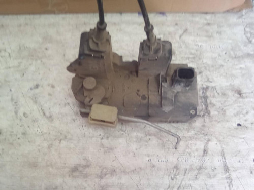 CERRADURA PUERTA DELANTERA DERECHA OPEL VECTRA C BERLINA 