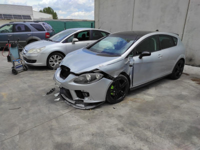 SEAT LEON (1P1)