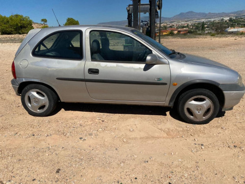 OPEL CORSA B — автомобиль-донор на запчасти 