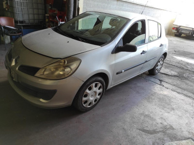 RENAULT CLIO III