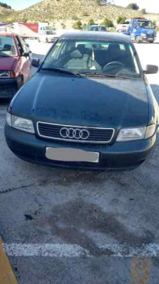 AUDI A4 BERLINA (B5)