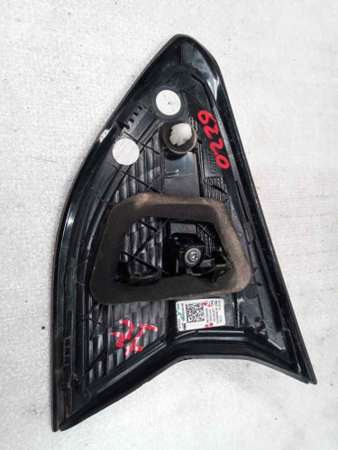  PILOTO TRASERO IZQUIERDO INTERIOR Opel CORSA F 