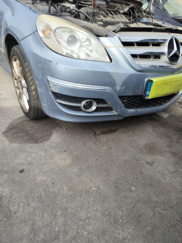 PARAGOLPES DELANTERO Mercedes-Benz CLASE B (BM 245) 