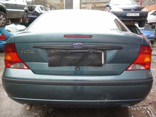  FORD FOCUS BERLINA (CAK) 