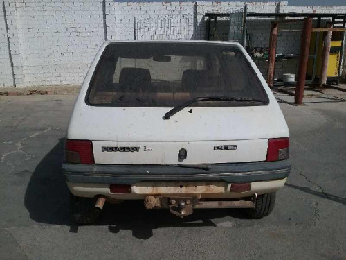PEUGEOT 205 BERLINA — vehículo donante para recambios 