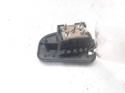  MANDO ELEVALUNAS DELANTERO DERECHO CHRYSLER VOYAGER ES 